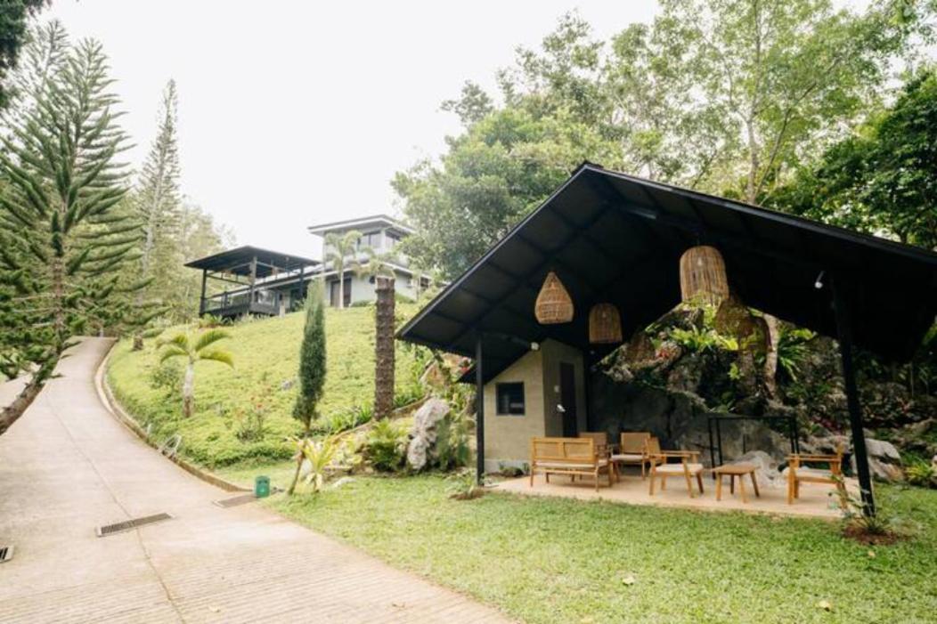 Grey Rock Mountain Cabin W/ Jacuzzi Balamban Kültér fotó